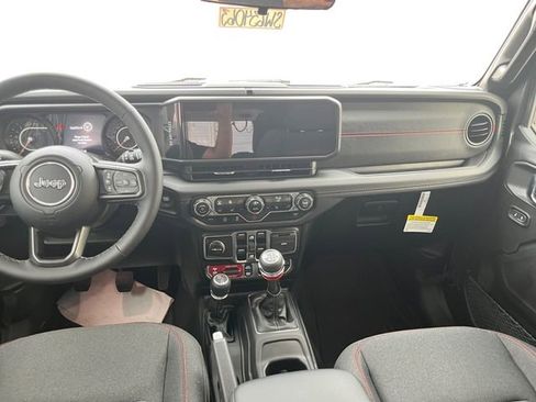 New 2025 Jeep Wrangler Rubicon w/ Convenience Group image 11