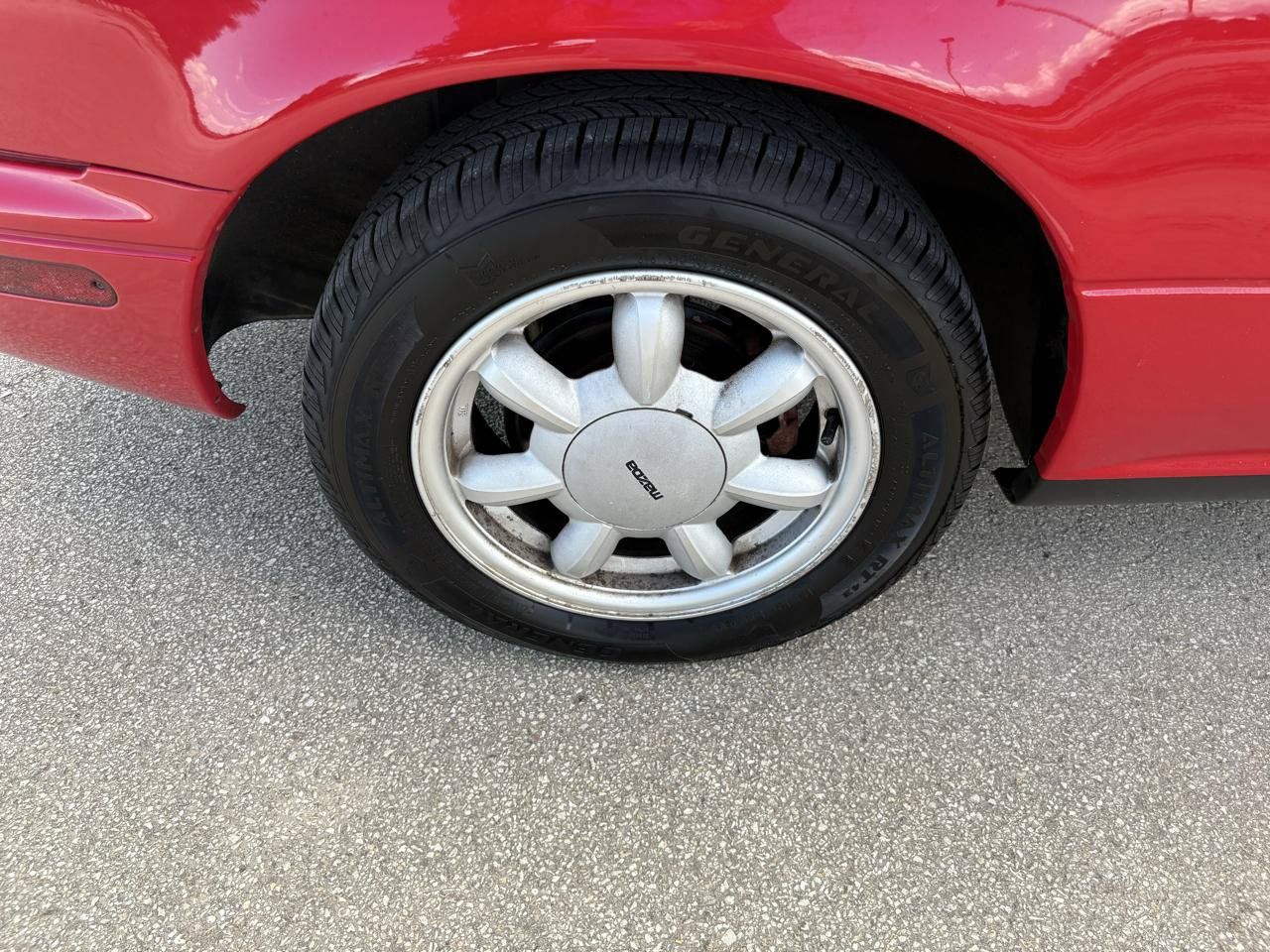 Used 1991 MAZDA MX-5 Miata RWD image 32