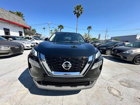 Used 2021 Nissan Rogue SV FWD image 1