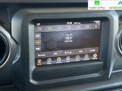 Certified 2022 Jeep Gladiator Sport AWD/4WD image 17