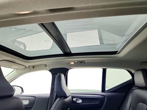 New 2026 Volvo XC40 B5 Plus w/ Protection Package Premier image 22