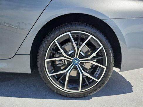 Used 2023 BMW 530e w/ M Sport Package RWD image 34