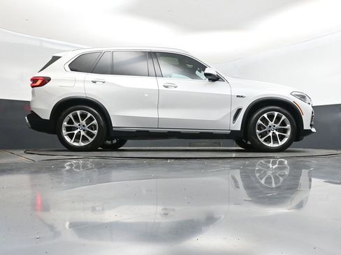 Certified 2022 BMW X5 xDrive45e w/ Premium Package image 46