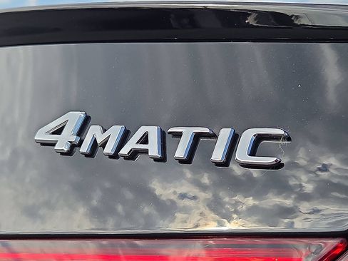 Used 2024 Mercedes-Benz C 300 4MATIC Sedan image 8