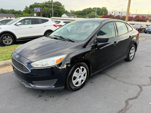 Used 2016 Ford Focus S FWD image 3