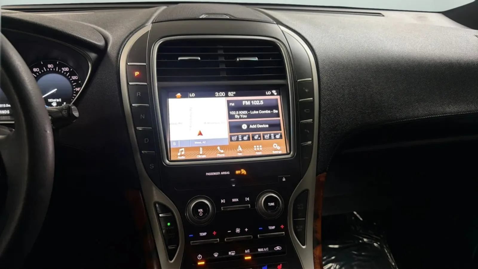 Used 2017 Lincoln MKX Reserve w/ Driver Assistance Package FWD image 14