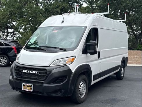 Used 2024 RAM ProMaster 2500 FWD image 1