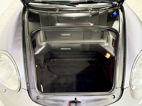 Used 2005 Porsche Boxster S image 31