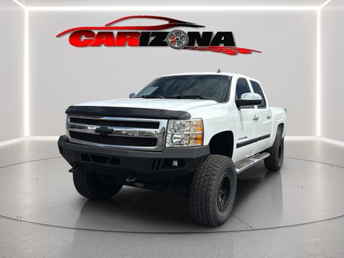 Used 2010 Chevrolet Silverado 1500 LTZ AWD/4WD image 12
