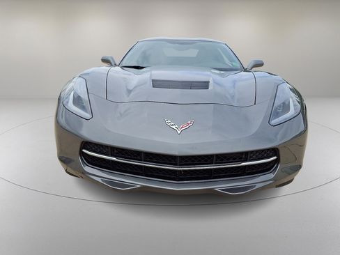 Used 2016 Chevrolet Corvette Stingray Coupe RWD image 3