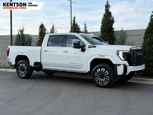 Used 2025 GMC Sierra 3500 Denali Ultimate image 12