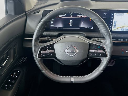 Used 2023 Nissan Ariya FWD image 18
