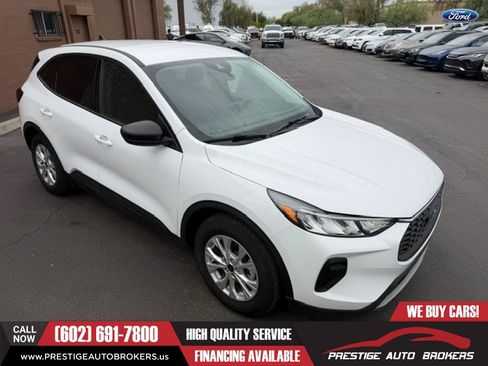 Used 2025 Ford Escape Active FWD image 4