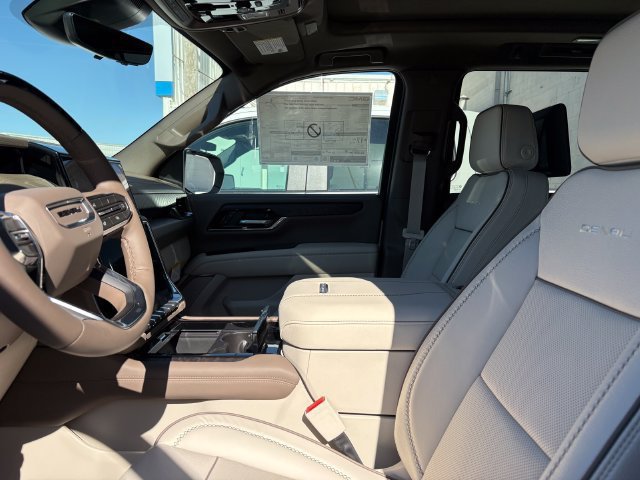 New 2026 GMC Yukon Denali w/ Denali Reserve Package RWD image 15