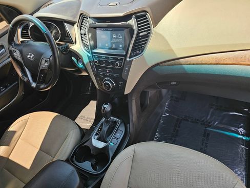 Used 2018 Hyundai Santa Fe Sport FWD image 11