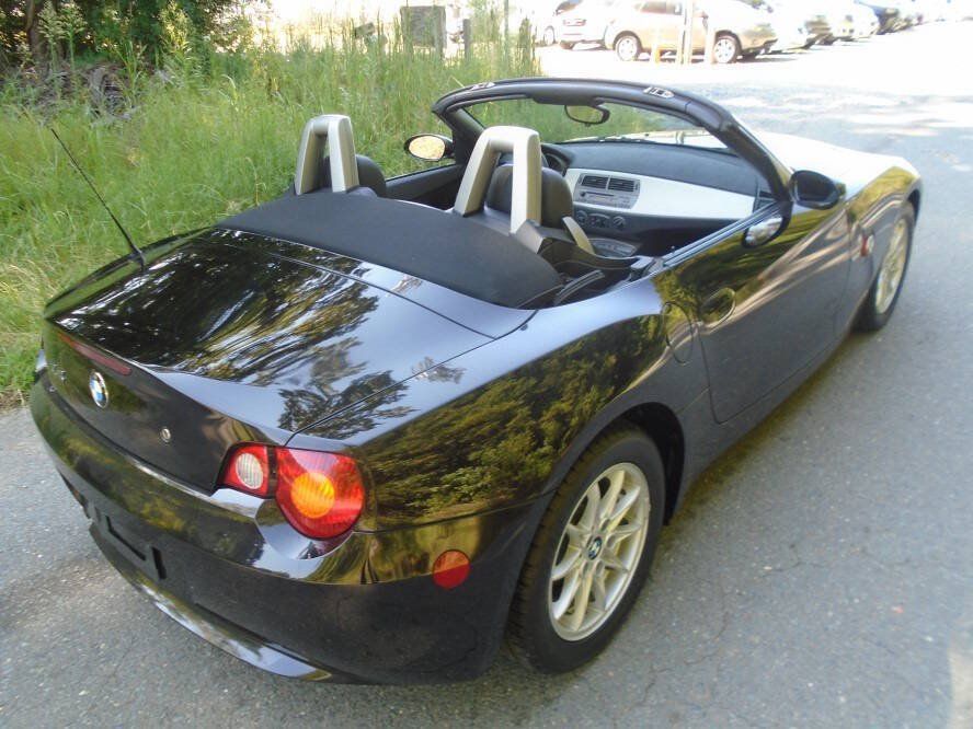 Used 2003 BMW Z4 2.5i RWD image 5
