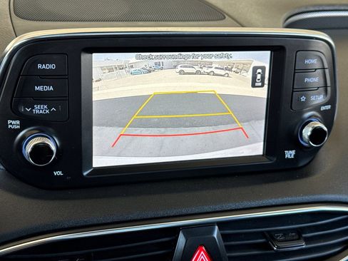 Used 2019 Hyundai Santa Fe Limited image 18