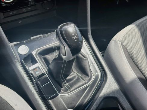 Certified 2024 Volkswagen Taos S FWD image 15