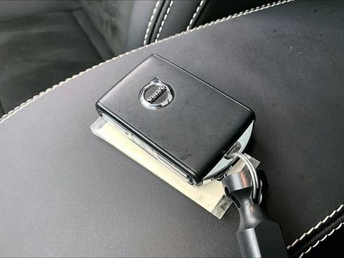 Certified 2023 Volvo XC40 Recharge Plus AWD/4WD image 12