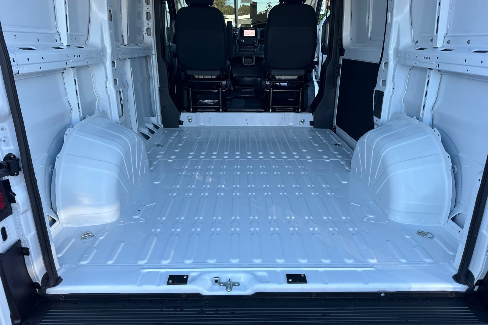 New 2027 RAM ProMaster 1500 w/ Safety Group FWD image 14