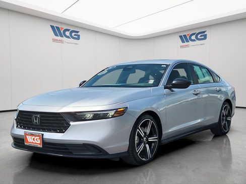 Used 2024 Honda Accord Sport image 5