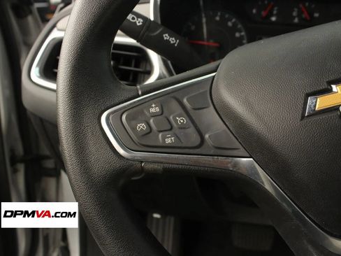 Used 2018 Chevrolet Equinox LS FWD image 30
