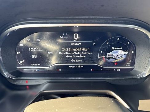 Used 2024 GMC Yukon SLE w/ LPO, Floor Liner Package image 12