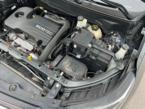 Used 2019 Chevrolet Equinox LT w/ Driver Convenience Package image 42