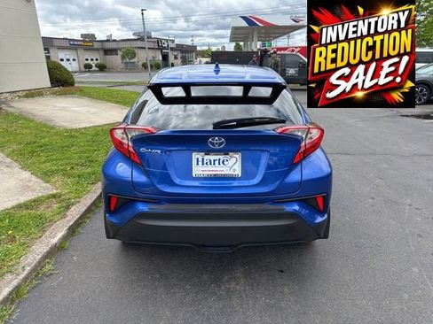 Used 2021 Toyota C-HR XLE FWD image 14