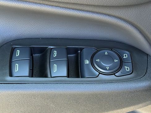 Used 2024 Chevrolet Equinox LT AWD/4WD image 31