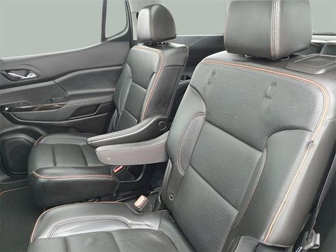 Used 2023 GMC Acadia AT4 image 26