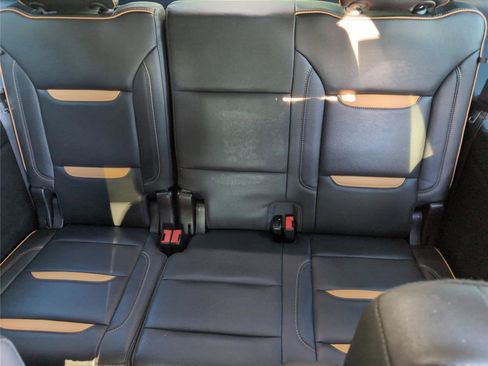 Used 2023 GMC Yukon AT4 image 27