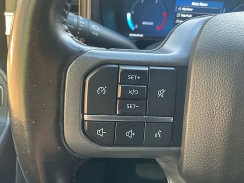 Used 2023 Ford F250 Lariat w/ Chrome Package image 19