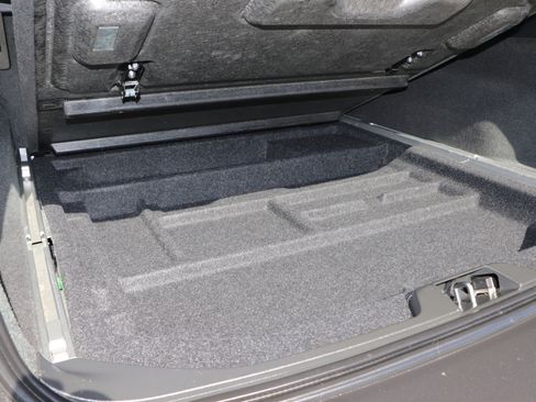 Used 2016 Volvo XC70 T5 Platinum w/ Climate Package image 8