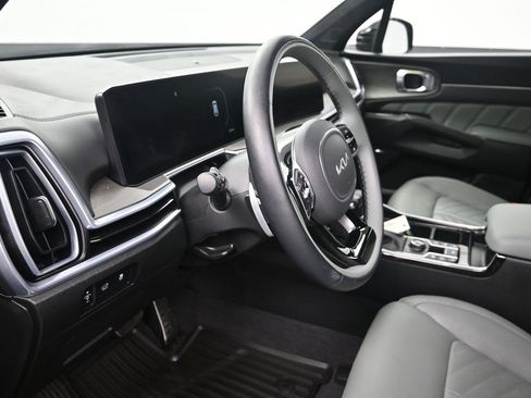 Certified 2025 Kia Sorento SX Prestige w/ Sage Leather Package image 14