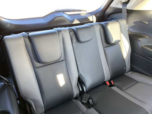 Used 2022 Subaru Ascent Onyx Edition image 39