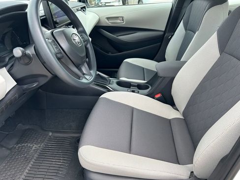 Used 2026 Toyota Corolla LE image 11