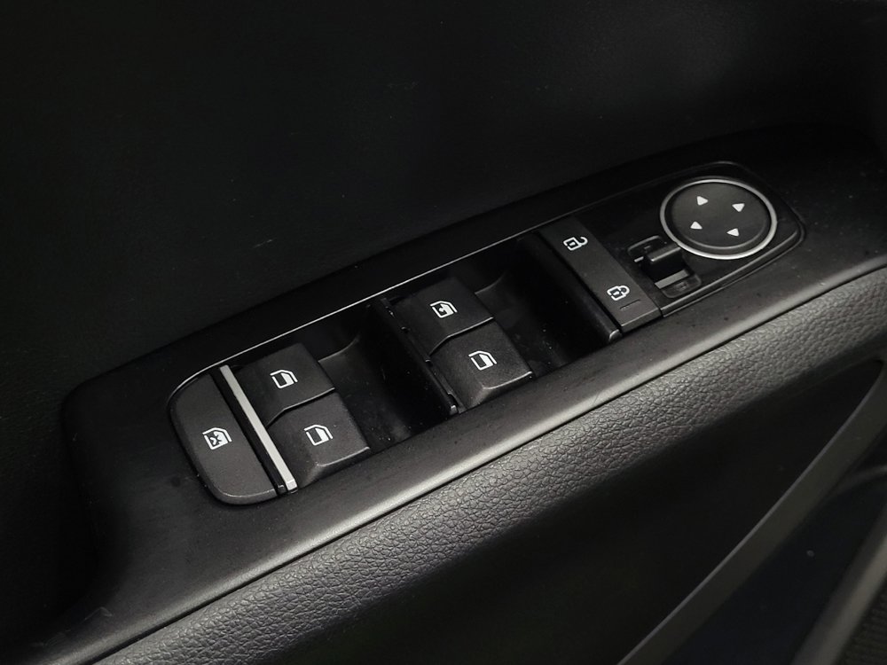 Used 2020 Kia Soul EX FWD image 27