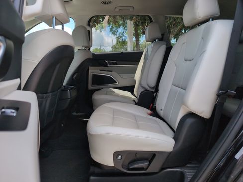Used 2022 Kia Telluride EX w/ EX Premium Package FWD image 31