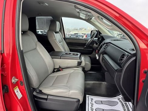 Used 2016 Toyota Tundra SR image 27