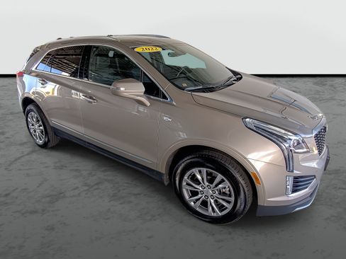 Used 2022 Cadillac XT5 Premium Luxury w/ LPO, Floor Liner Package image 4