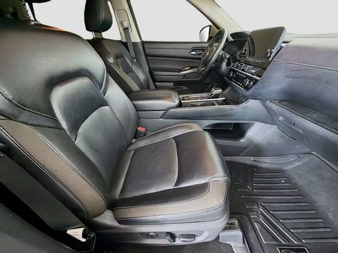 Used 2023 Nissan Pathfinder SL w/ SL Premium Package AWD/4WD image 27