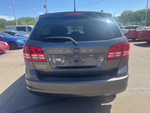 Used 2016 Dodge Journey SE w/ Flexible Seating Group FWD image 6