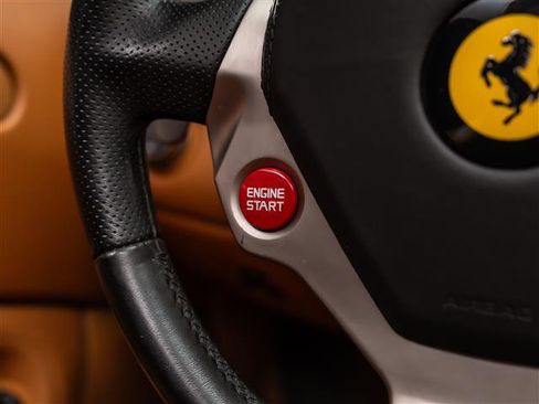 Used 2011 Ferrari California image 32