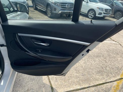 Used 2018 BMW 330i Sedan image 21