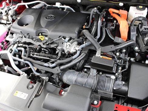 Certified 2023 Toyota RAV4 SE image 27