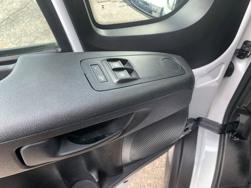Used 2024 RAM ProMaster 2500 image 18