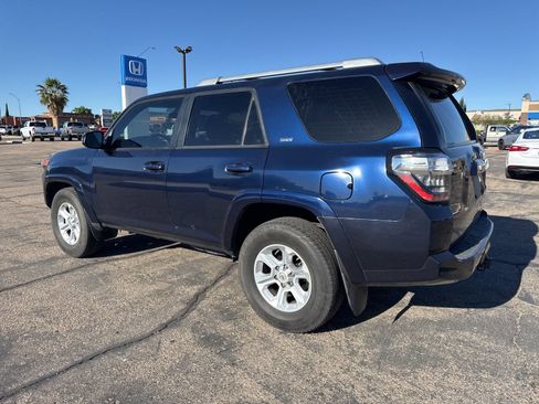 Used 2017 Toyota 4Runner SR5 image 3