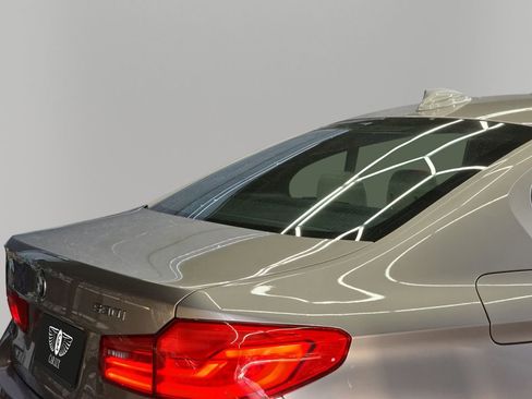 Used 2019 BMW 530i w/ Convenience Package RWD image 26