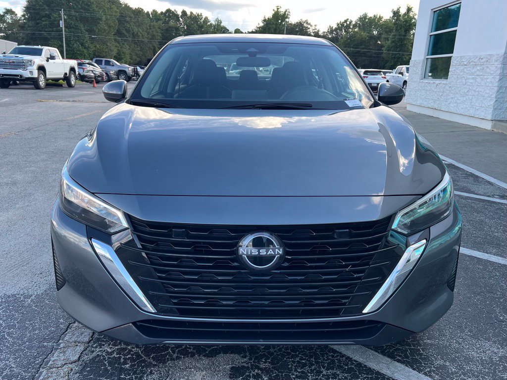 Used 2025 Nissan Sentra SV FWD image 5